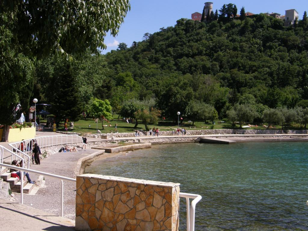 Depadansa Marina & Primorka Hotel Omišalj Esterno foto